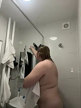 LanaSoftt's Webcam Show