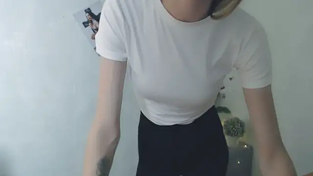 Show de webcam de AliceFlirtt_