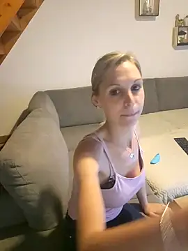 jennyy256's Webcam Show