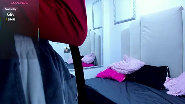 Bonniie_22's Webcam Show