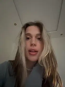 Vaelvix's Webcam Show