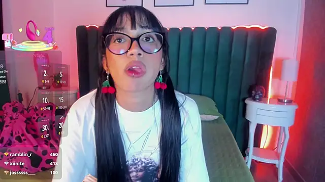Tyla_Ks' Webcam Show