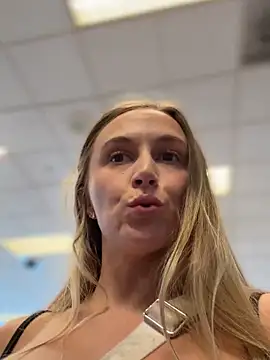 lunagirl13's Webcam Show