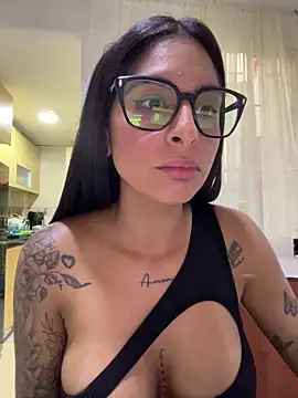 charlotte_stevenss_'s Webcam Show