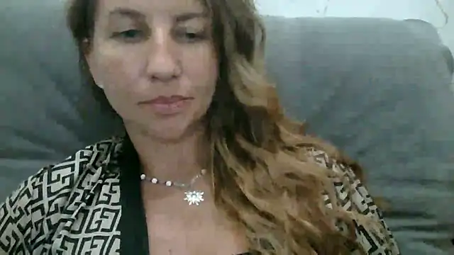 Valarique's Webcam Show