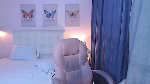SaraCampur Live Sex Cams