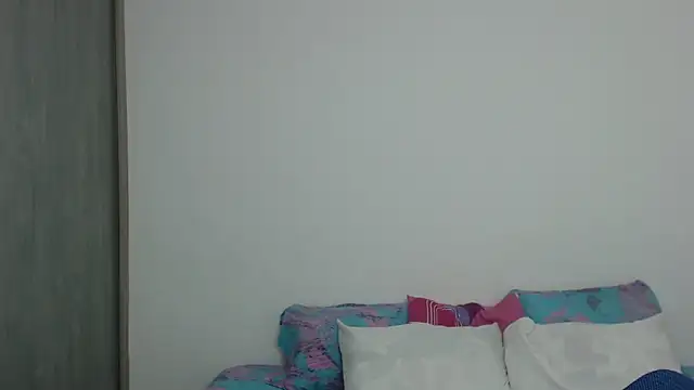 Tiiana Live Sex Cams