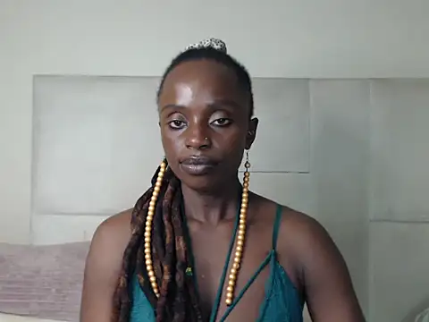 Jah-Queen Live Sex Cams