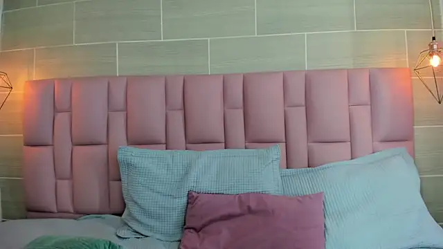 Ava-Grace Live Sex Cams