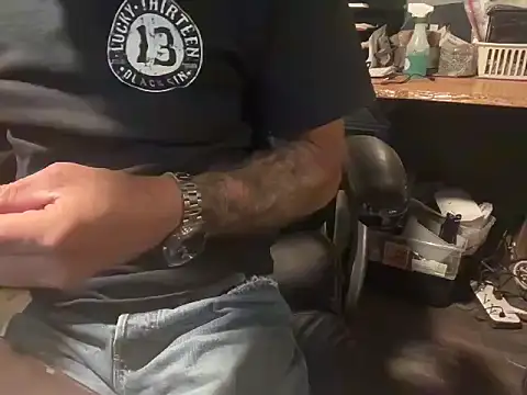 eddieeatsass