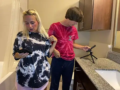 girlfriendmissy's Webcam Show
