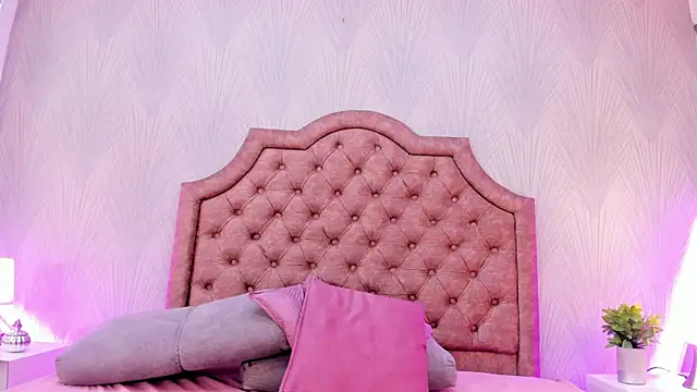 Allison-Bell1 Live Sex Cams
