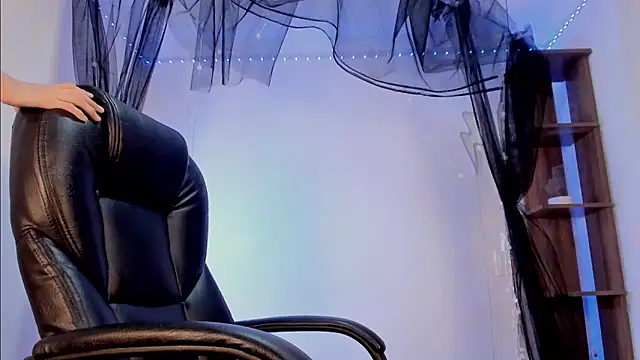 Golden_Rikki Show di sesso, in cam, in diretta