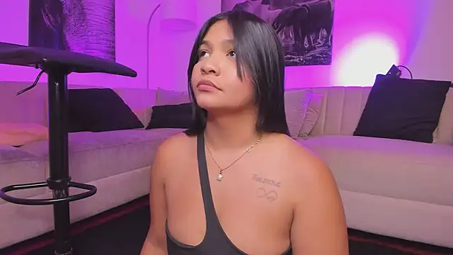 alaia7h's Webcam Show