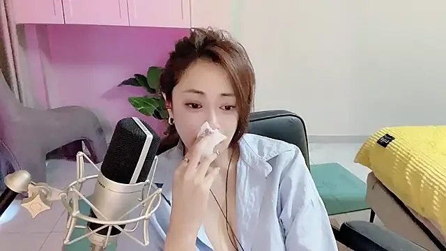 美女Daisy-77在线直播