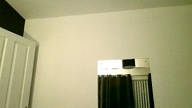 xCharlie_MILFx Live Sex Cams