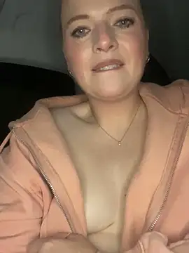 Promiscuous-PoppyX's Webcam Show