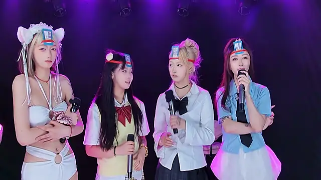 美女cqyyds001在线直播