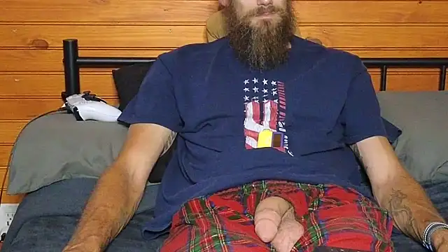 SUCKMEDEEP69's Webcam Show