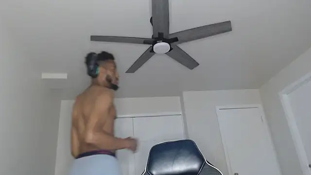 ChrisVacher's Webcam Show