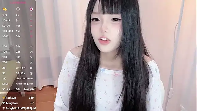 美女-andy-888-在线直播
