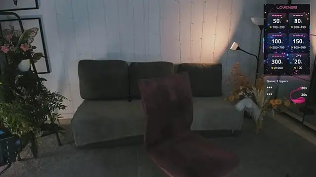 LiluDallass' Webcam Show
