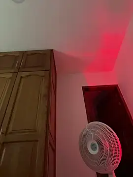 Miss_valeriaa's Webcam Show