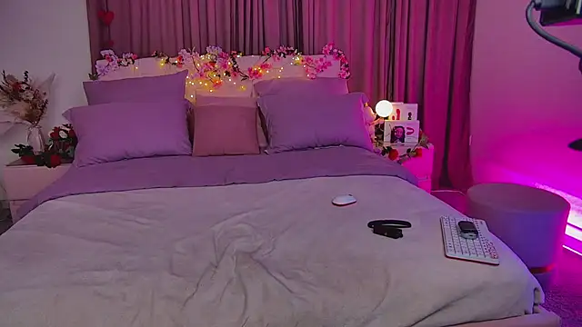 Cosmic_Sia's Webcam Show
