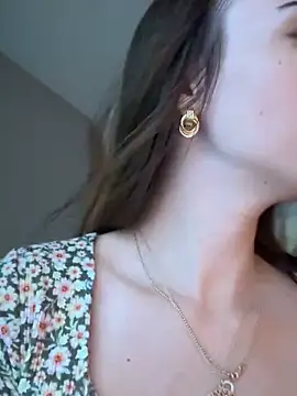 TinyMimi's Webcam Show