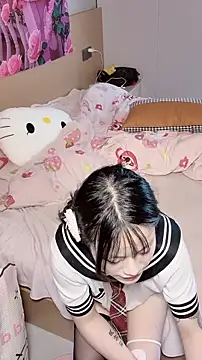 美女momo-2580在线直播