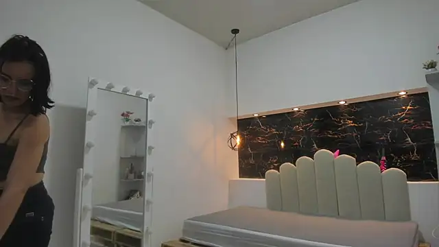 Annyrosee Live Sex Cams