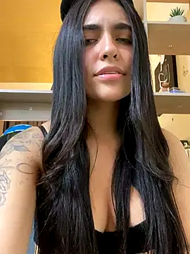 DaphneUwu's Webcam Show