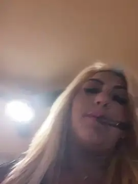 LittleMissEeve's Webcam Show