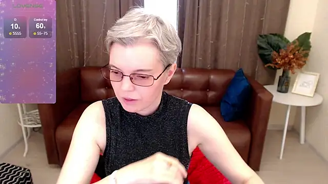Cutie_Erikaa1's Webcam Show