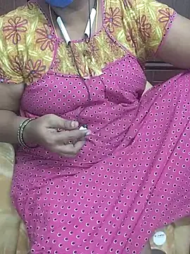yours-kavaya's Webcam Show