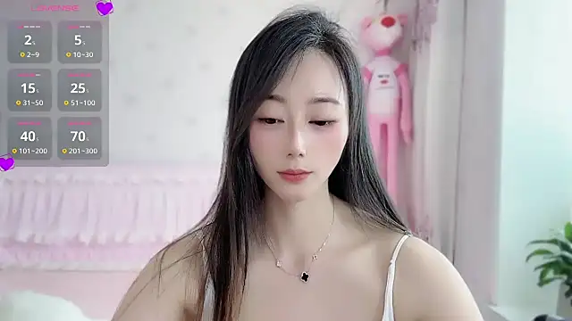 美女anjila888在线直播