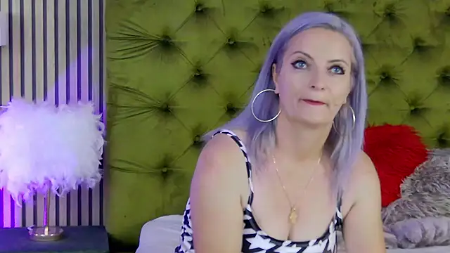 real web cam show LadyTouch