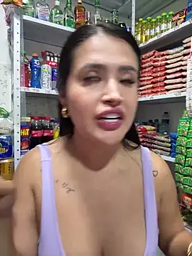 Sara_fun's Live Chat Room
