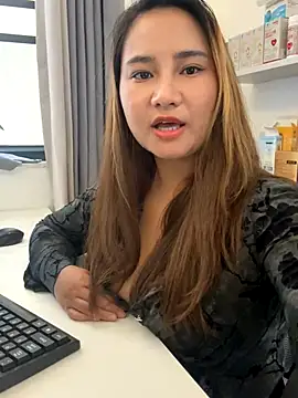 美女Emmie767在线直播