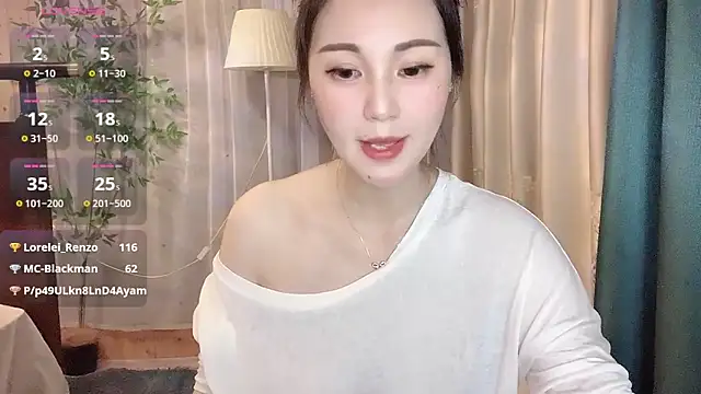美女88T88-Aoo在线直播