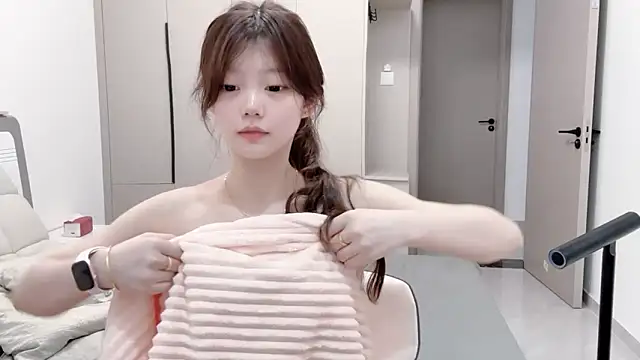美女yang-yang-yang在线直播