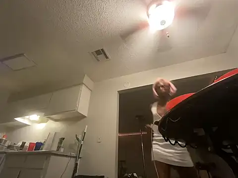 YonniDiamond's Webcam Show