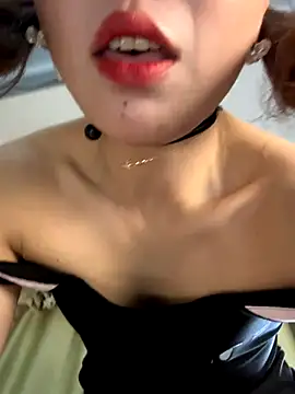 美女Game_yoyo在线直播