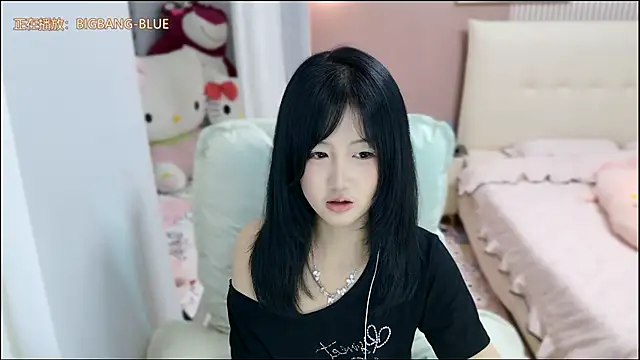 美女wanzi-1229在线直播