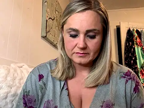 Blondie955's Webcam Show