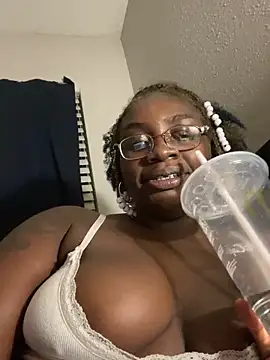 LillShayy's Webcam Show