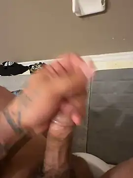 bigitaliandic's Webcam Show