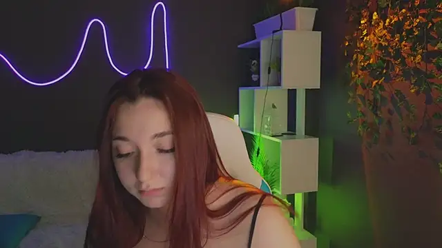 YasmineWest Webcam show
