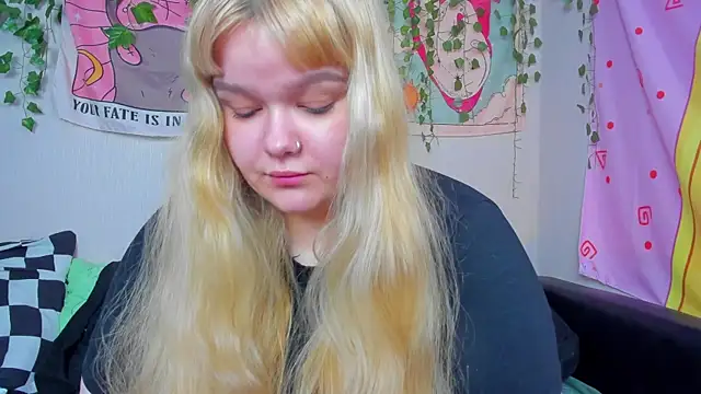 _CandyM1lky_ Webcam-Show