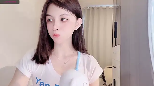 美女lvy-w在线直播